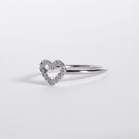 Anillo de oro 18k con corazón circonitas