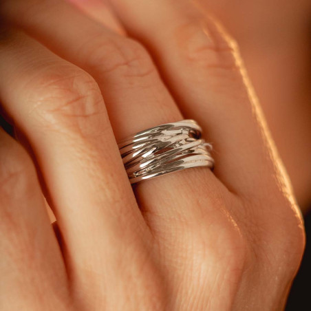 Anillo Hilo de la vida elaborado artesanalmente con un solo hilo de plata entrelazado