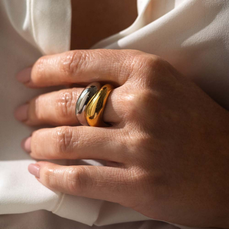Anillo Bold Curvo Dorado