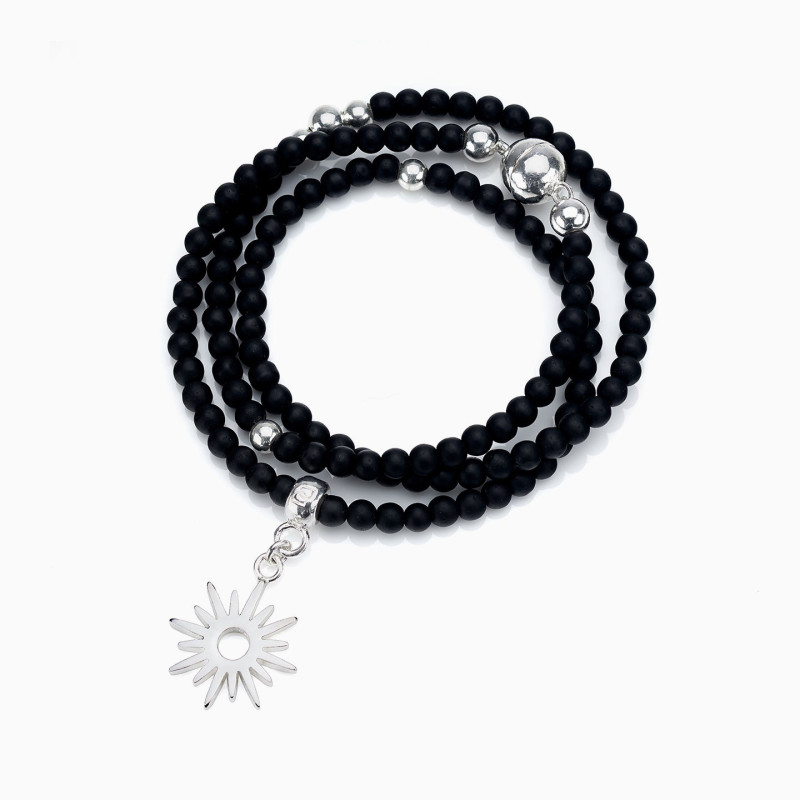 Pulsera con cierre iman, dije y bolitas de plata 925 combinada con cristales