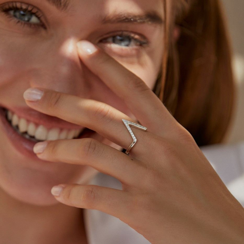 Anillo V Pavé Plata