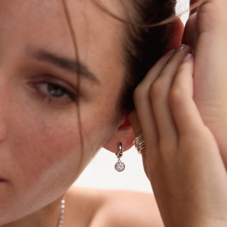 Aros Huggies con circón colgante Plata