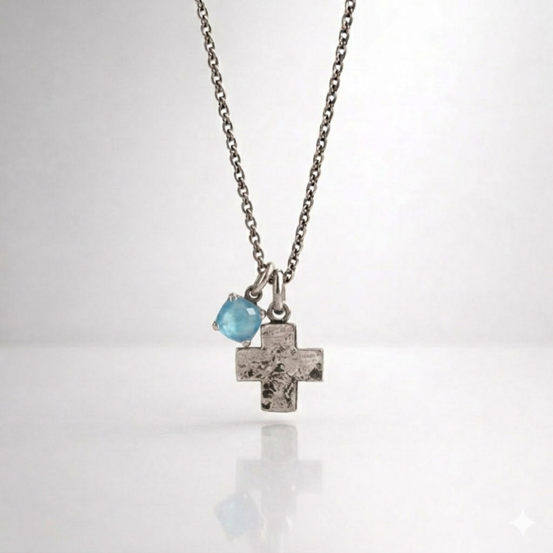 Collar Cruz Cuadrada con circonita Plata Hombre