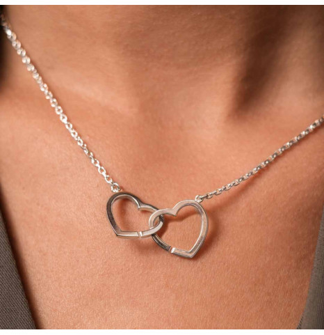 Cadena con corazones...