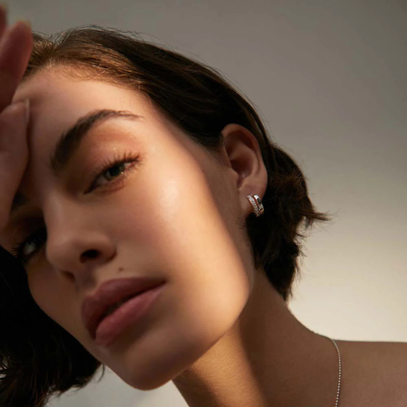 Pendientes de aro Loop con circonitas Plata de ley
