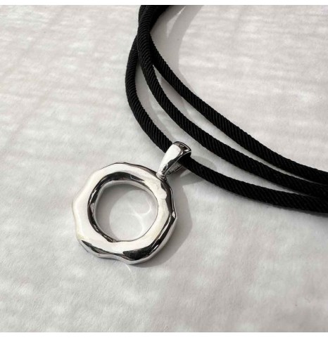 Collar Lazo Cordón con Dona...