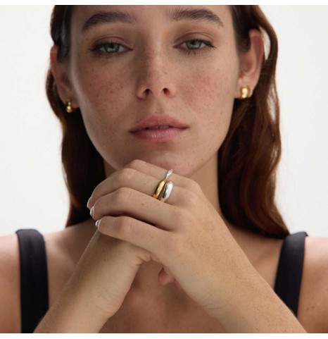 Anillo curvo de plata 925 con diseño ondulado orgánico y acabado pulido - De Dios Joyas