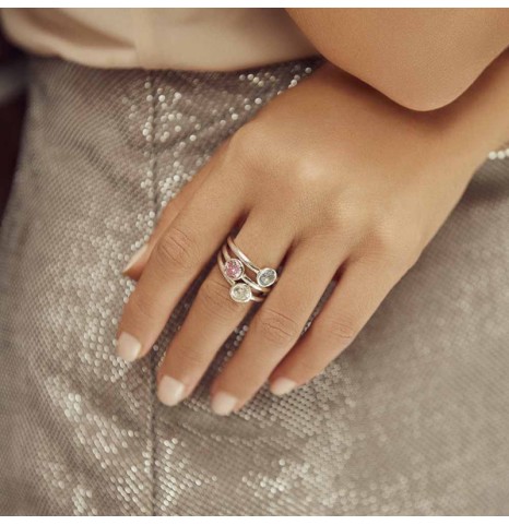 Anillo Liso con circón...