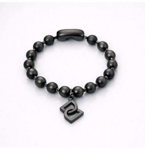Pulsera de bolas de 8mm con baño de plata negra, cierre ergonómico y dije con logo De Dios Joyas.