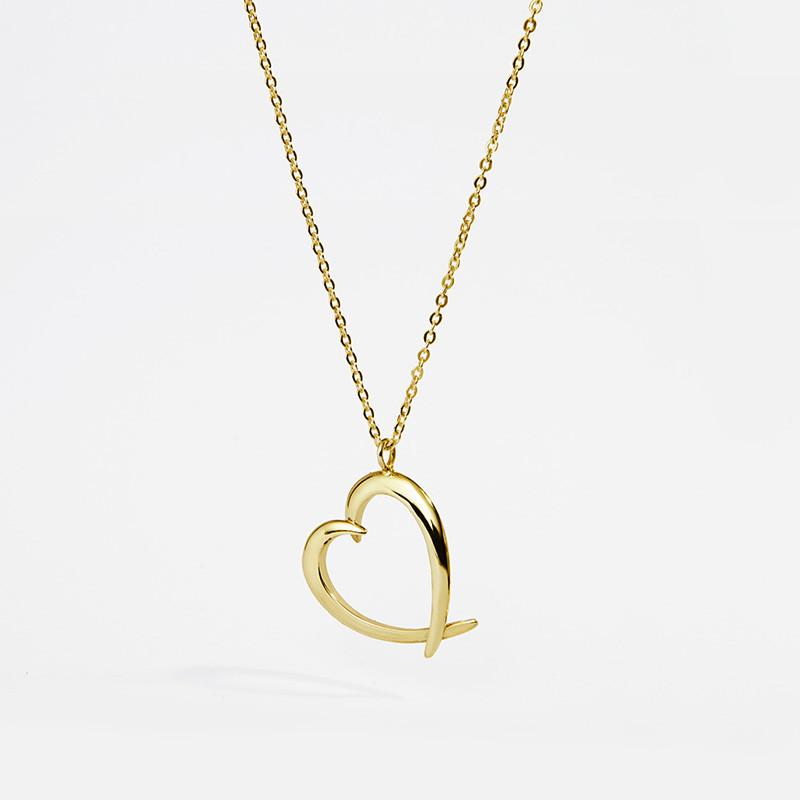 Cadena de Plata con corazon chapada en Oro Amarillo de 18k